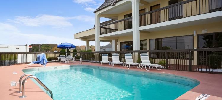 卡尔霍恩速8酒店(Super 8 by Wyndham Calhoun)图片