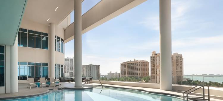 萨拉索塔希尔顿安泊酒店(Embassy Suites by Hilton Sarasota)图片