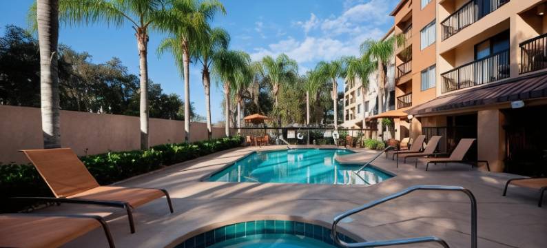 东奥兰多/UCF区万怡酒店(Courtyard Orlando East/UCF Area)图片