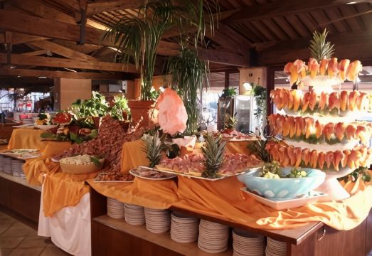 Corte dei Tusci Village Palace Hotel Hotel Overview