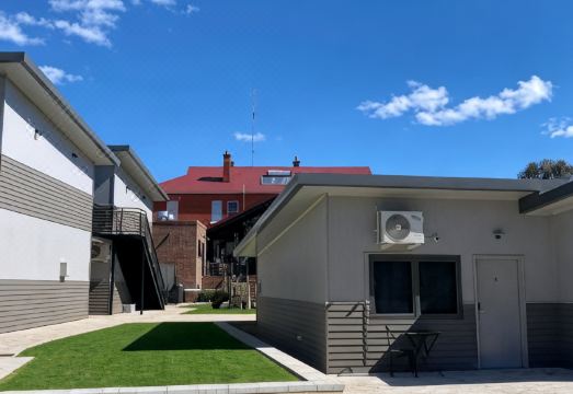 Victoria Hotel ToodyayHotel Overview