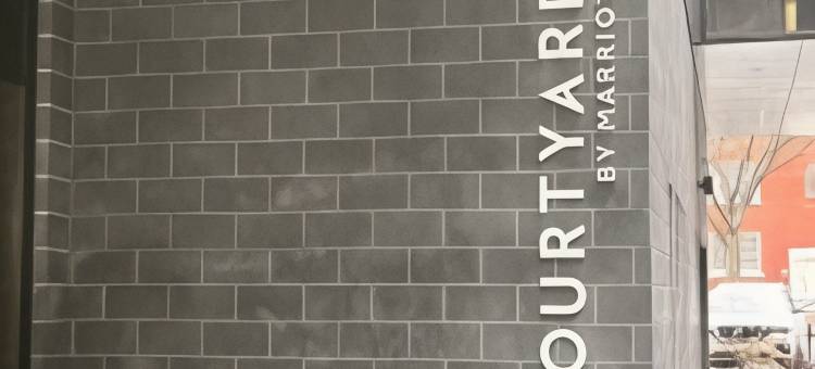 蒙特利尔中城万怡酒店(Courtyard Montreal Midtown)图片