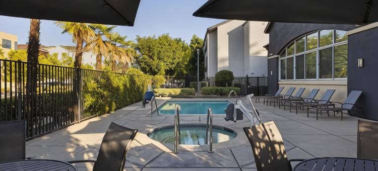 萨克拉门托加州展览中心万枫酒店(Fairfield Inn Sacramento Cal Expo)图片