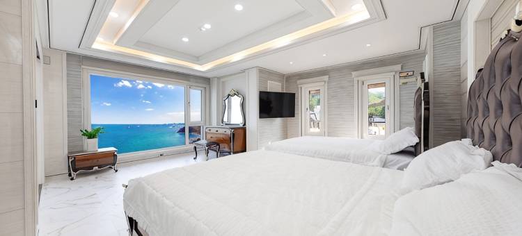 三陟白色浪漫高级旅馆(Samcheok White Romantic Pension)图片