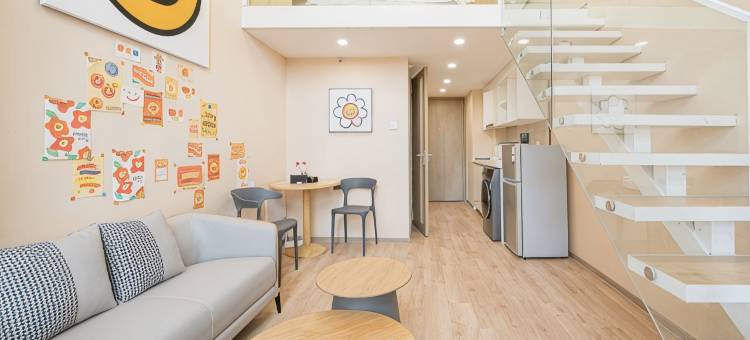 鹿鼎商务Loft公寓(江铃地铁站店)图片