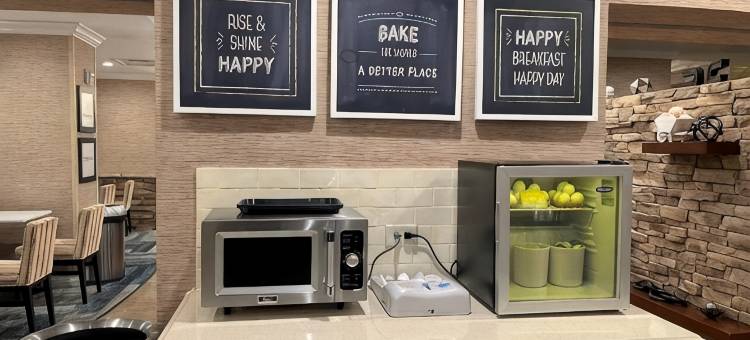 亚特兰大-诺斯莱克欢朋酒店(Hampton Inn Atlanta-Canton)图片