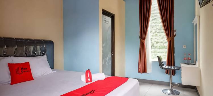 红多兹酒店@格邦迪恩高原地区(RedDoorz @ Gerbang Dieng Plateau Area)图片