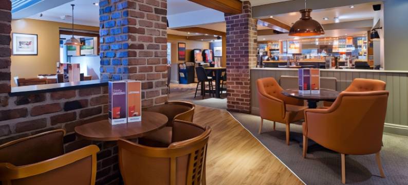 伍尔弗汉普顿北普瑞米尔酒店(Premier Inn Wolverhampton North)图片