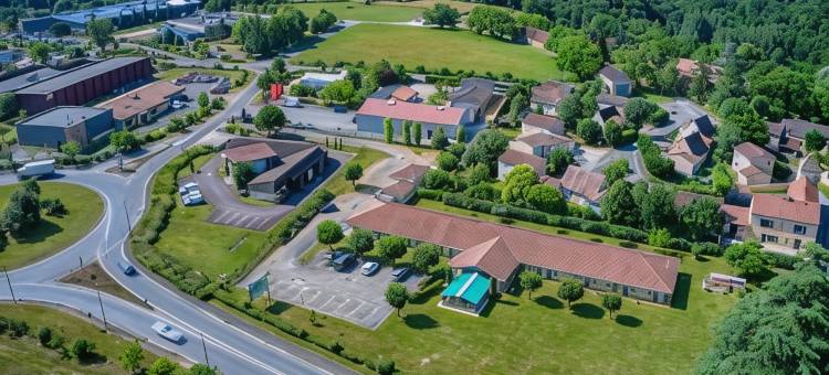 深渊酒店(Fasthotel Sarlat - Abbys Hotel)图片