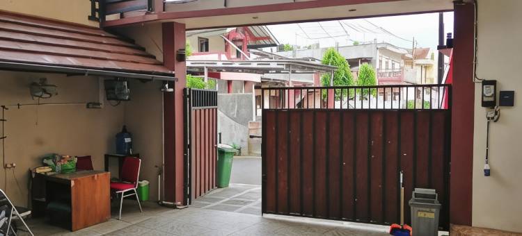 De Homestay Mitra RedDoorz Bitung图片