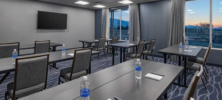 Fairfield Inn & Suites Klamath Falls图片