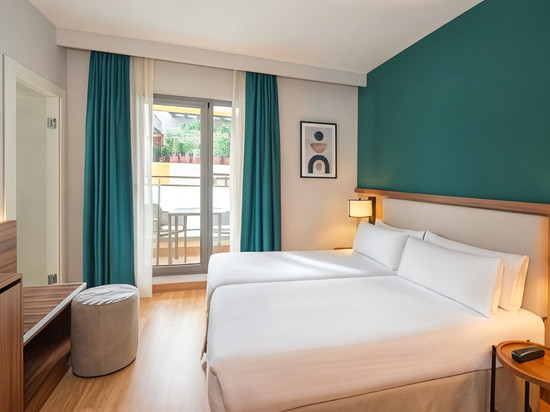 美利亚附属埃尔切中心酒店