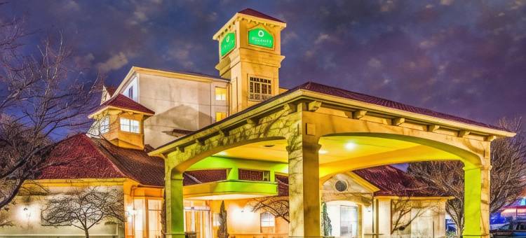 科罗拉多斯普林斯南机场拉昆塔温德姆套房酒店(La Quinta Inn & Suites by Wyndham Colorado Springs South AP)图片