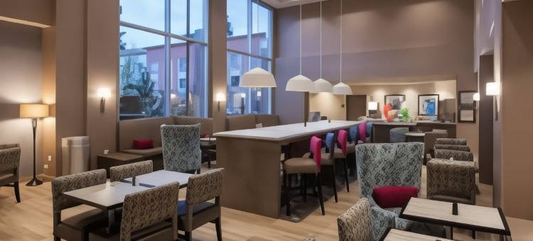 西雅图/雷德蒙瓦欢朋酒店(Hampton Inn & Suites Seattle/Redmond)图片