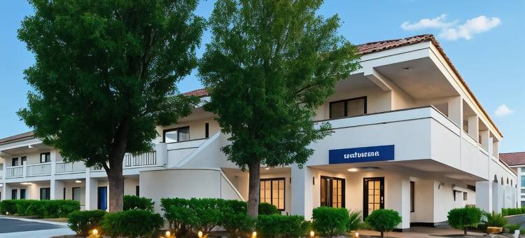 千橡树南6号汽车旅馆(Motel 6 Thousand Oaks, CA)图片