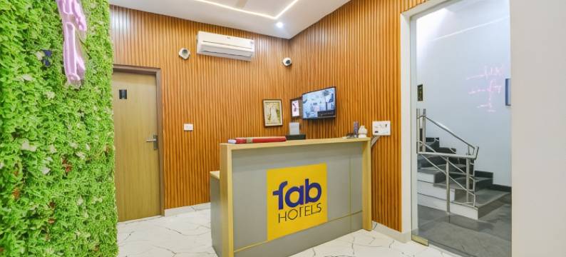 FabHotel 卡维亚旅馆(FabHotel Kavya Inn - Nr the Mall of Faridabad)图片