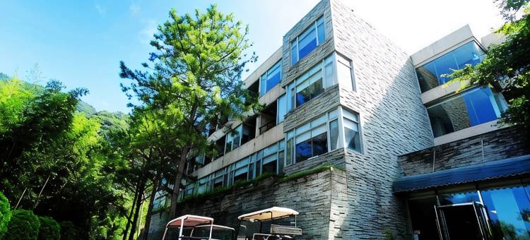 苗栗竹美山阁温泉会馆图片