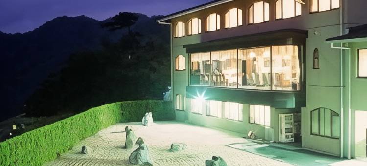 舞鹤乡村俱乐部小屋酒店(Maizuru Country Club Hotel Lodge)图片