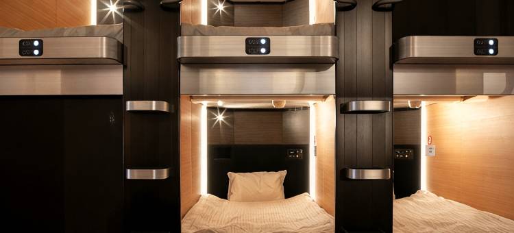 Plaza East Cabin -Male Only-图片