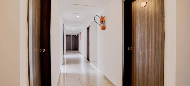 Collection O酒店拉杰果德中央汽车站(原名Hotel Metro)(Collection O Rajkot Central Bus Terminal Formerly Hotel Metro)图片
