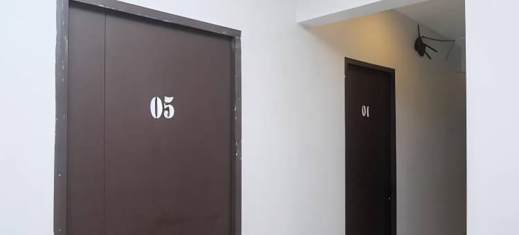 红门酒店-近三宝垄腾特雷姆商场(RedDoorz Near Tentrem Mall Semarang)图片