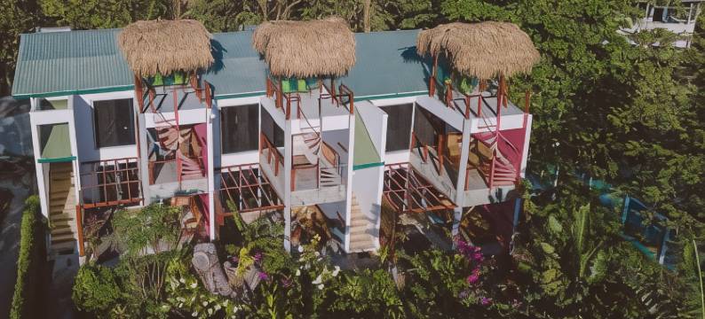 Iluminar Beachfront Suite灯火海滨套房(Iluminar Beachfront Suites)图片