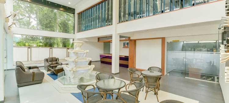 Super Townhouse Edassery Blue Bells图片