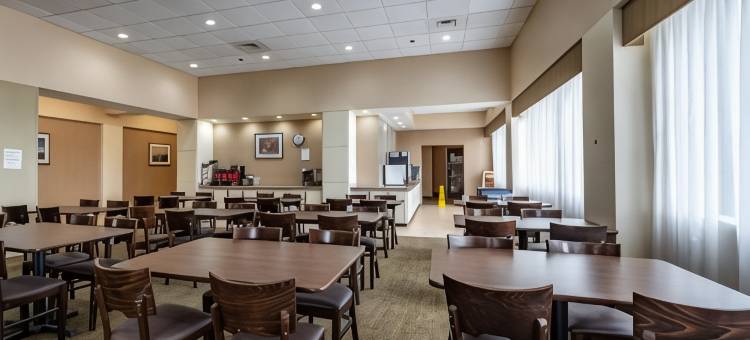 纽黑文拉昆塔温德姆套房酒店(La Quinta Inn & Suites by Wyndham New Haven)图片