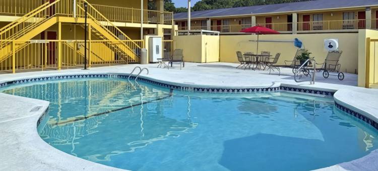 福特摩尔伊克诺旅馆及套房(Econo Lodge Inn & Suites Columbus Near Fort Benning)图片