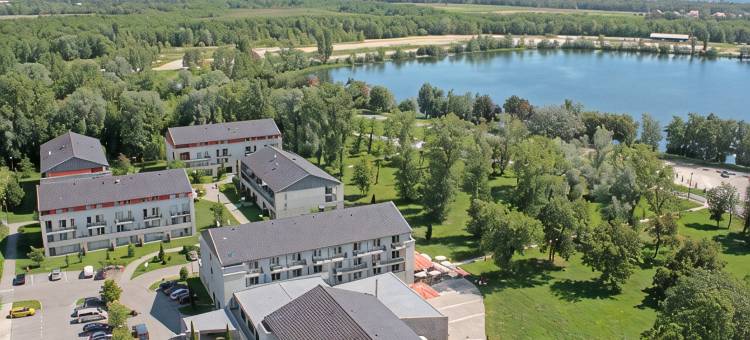 迪沃讷莱班两全其美酒店(Hôtel Best of Both - Divonne-Les-Bains)图片