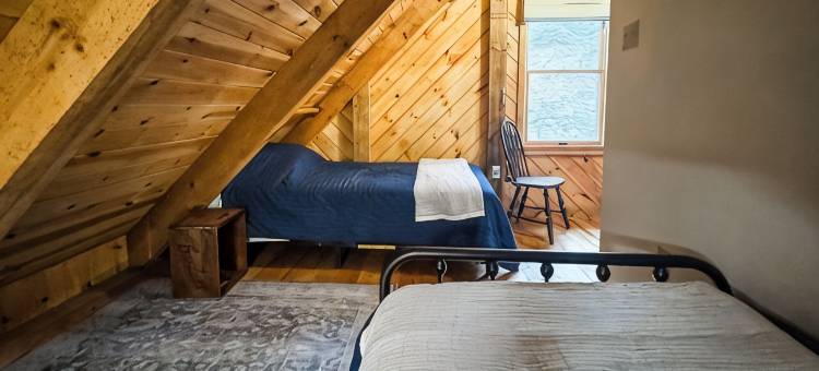 The Lake Home -  Cozy ADK family post & beam lakehouse图片
