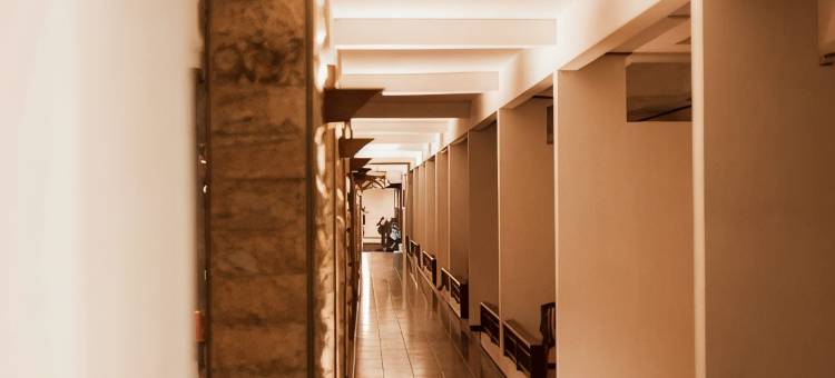 苏里亚肯卡纳海边酒店(Surya Kencana Seaside Hotel)图片