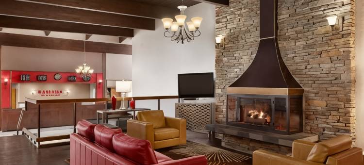 斯波坎机场温德姆华美达酒店(Ramada by Wyndham Spokane Airport)图片