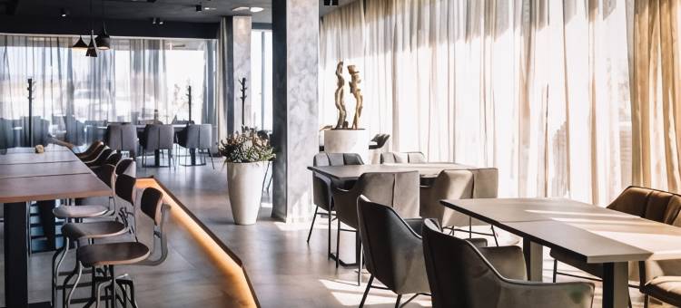新风格世界酒店(Nutrend World)图片