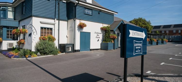 修咸顿斯万维克码头哈珀斯牛排馆旅店 - 附客房(Harper's Steakhouse with Rooms, Southampton Swanwick Marina)图片