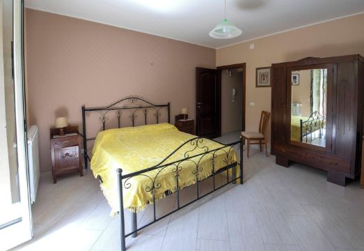 Nonna Maria Hotel Overview