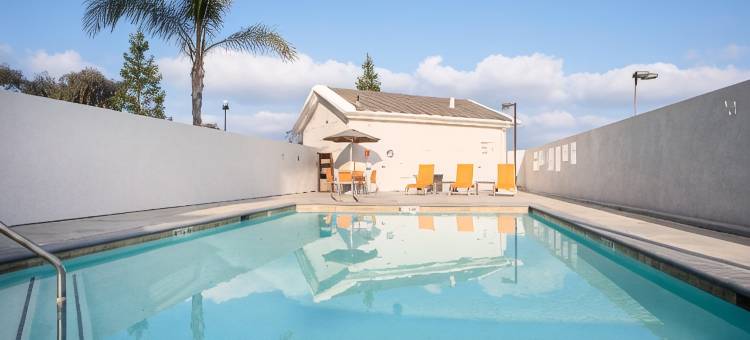 智选假日套房酒店乔奇拉东北(Holiday Inn Express & Suites Chowchilla - Yosemite PK Area)图片