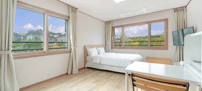 到达观音寺之路酒店(Gil Pension to Gwaneumsa Temple in Jeju (Near Hallasan Mountain))图片