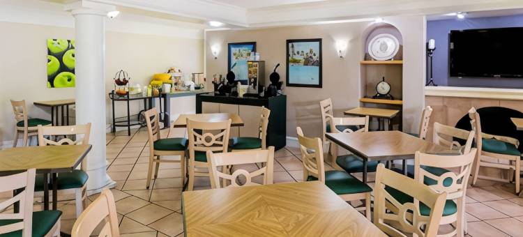 拉夫金拉昆塔温德姆酒店(La Quinta Inn by Wyndham Lufkin)图片