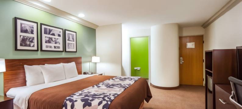 爱德蒙得大学附近舒眠套房酒店(Sleep Inn & Suites Edmond Near University)图片