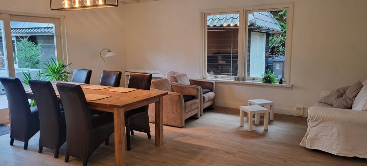 Lovely family home in Laren图片