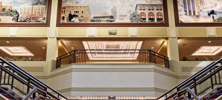 斯普林菲尔德喜来登帝王广场酒店(Sheraton Springfield Monarch Place Hotel)图片
