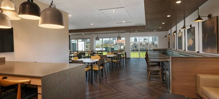 圣路易斯市中心万枫酒店及套房(Fairfield Inn & Suites St. Louis Downtown)图片