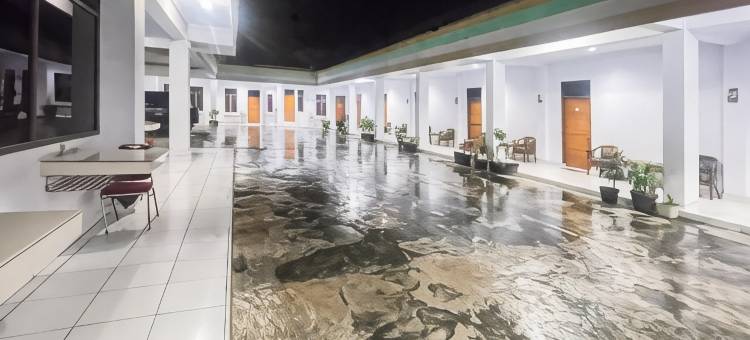 Urbanview Hotel Grand Seven One Manna图片