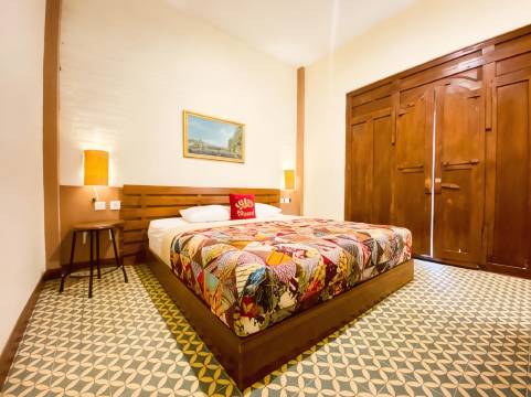 兴吉尔民宿沙利亚玛里奥波罗约加米特拉红多兹酒店(Hinggil Homestay Syariah Malioboro Yogya Mitra RedDoorz)