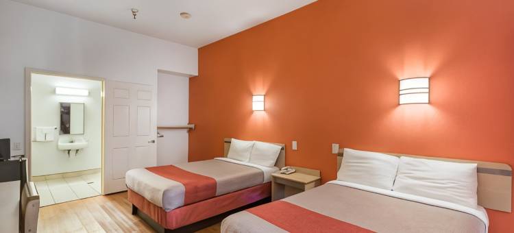 美洲最佳价值旅馆及套房，亨布尔(Americas Best Value Inn & Suites Humble)图片