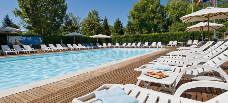 圣莫里茨酒店(Hotel St. Moritz)图片