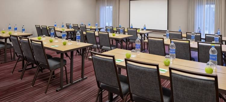 匹兹堡机场万怡酒店(Courtyard Pittsburgh Airport)图片