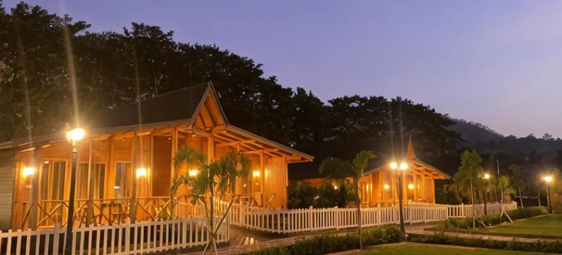 Karjat的Villament度假村(Villament Zinc Journey by the Fern, Karjat)图片