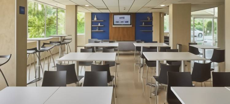 图斯特拉古铁雷斯都市快捷酒店(City Express by Marriott Tuxtla Gutierrez)图片